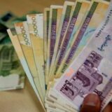 پول میخوای بیا تو بیا دیگه مگه ممکنه پول نخوای